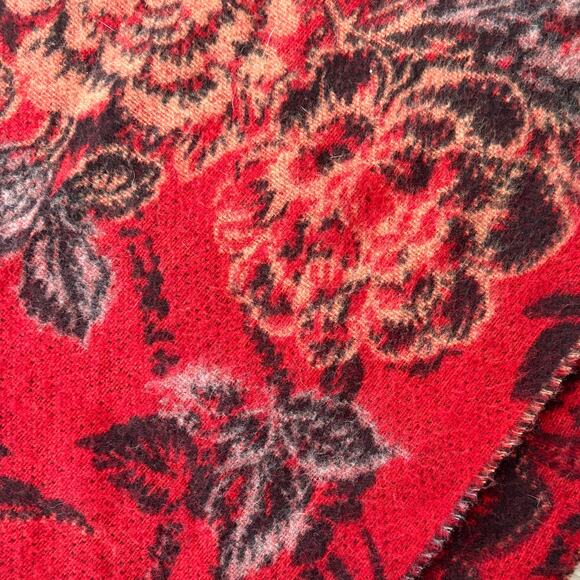 Romantic Whimsygoth Boho Floral Tapestry Fringe Scarf Vampire Red Roses Cozy - Picture 5 of 5